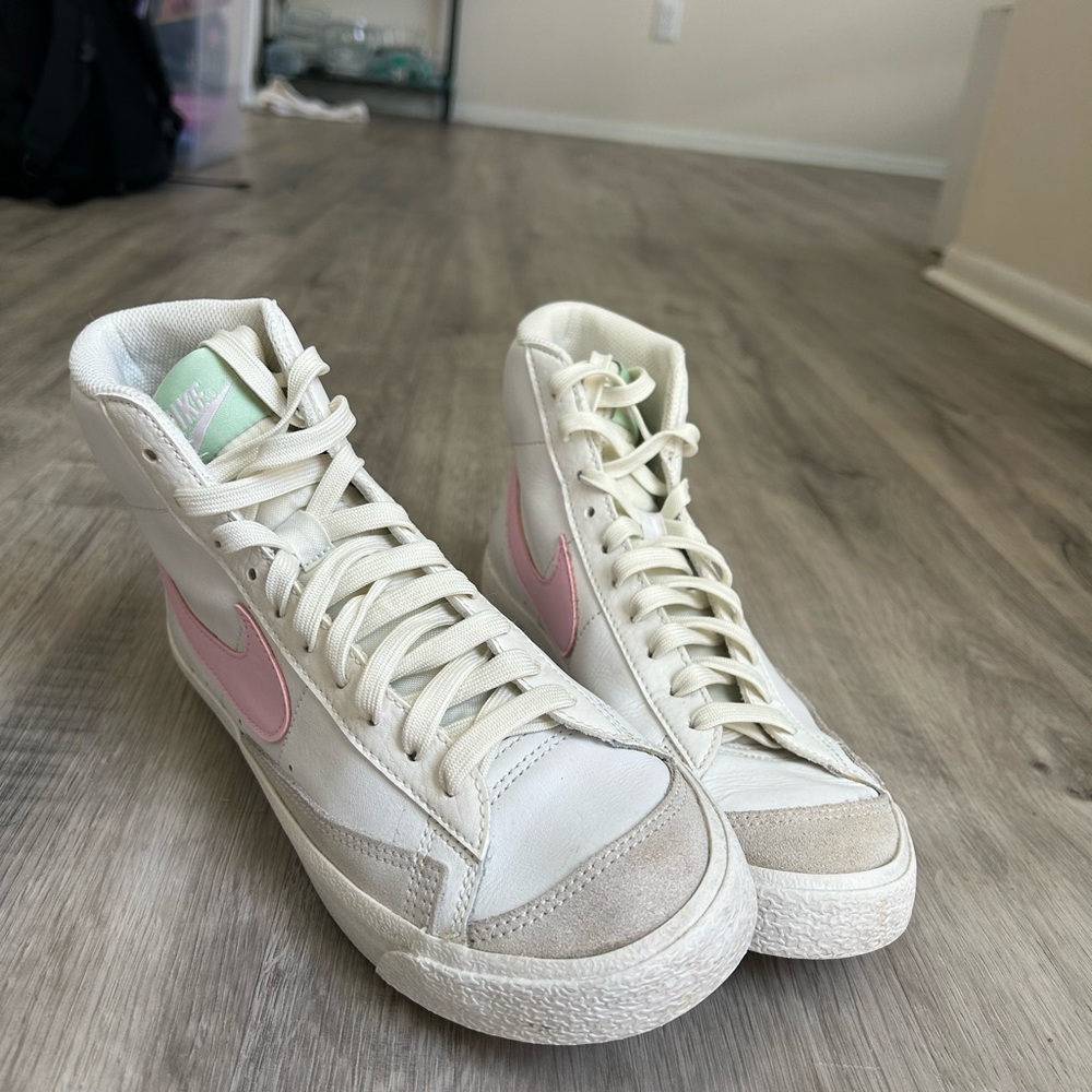 Nike Women's White and Pink Blazer